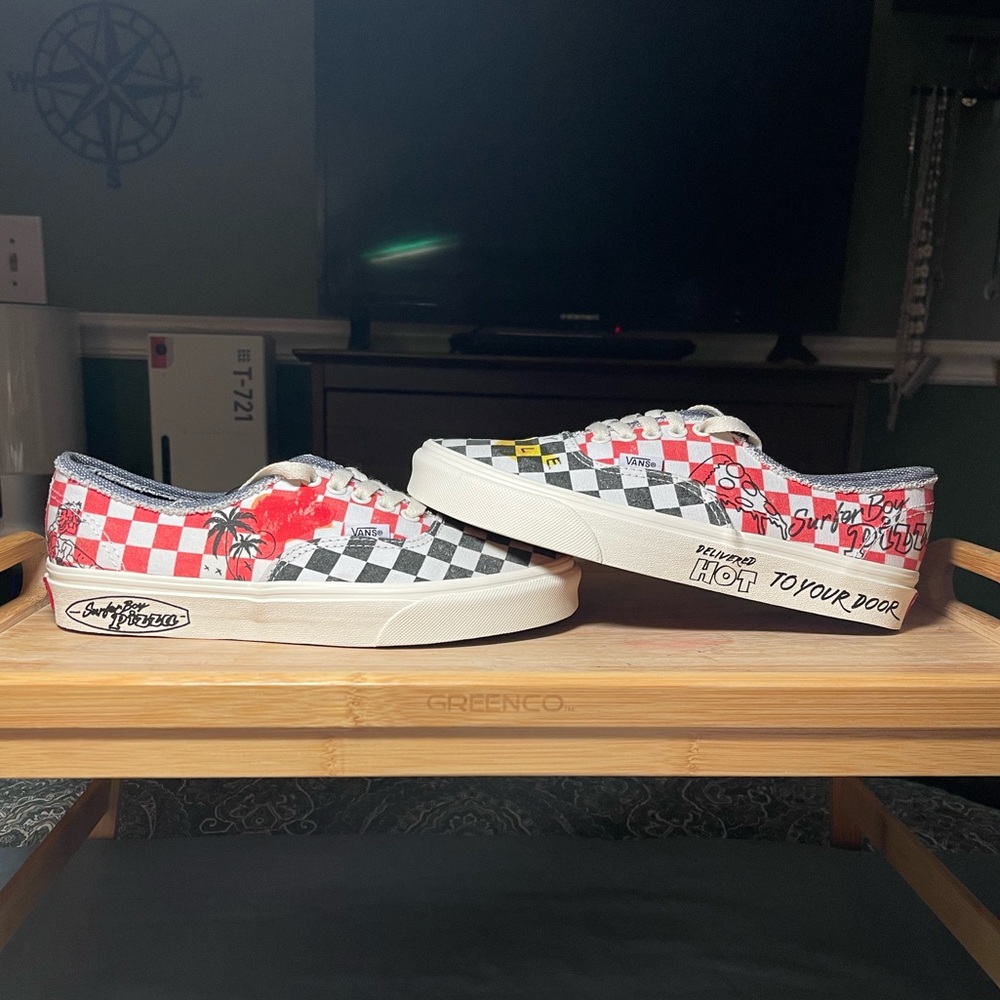 Vans x Stranger Things Season 4 Surfer Boy Pizza Argyle Old Skool